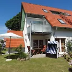 With 2 Bedrooms Nyaraló *