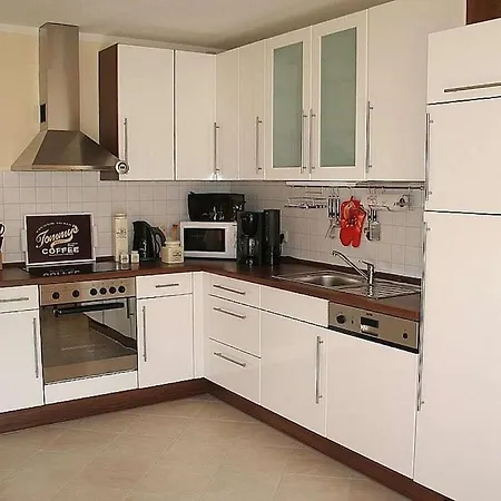 With 2 Bedrooms Holiday home